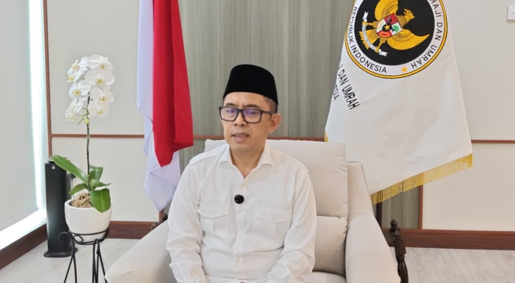 Erupsi Anak Krakatau ganggu penerbangan umrah? Kemenhaj minta jemaah tetap tenang—keselamatan Anda jadi prioritas utama!